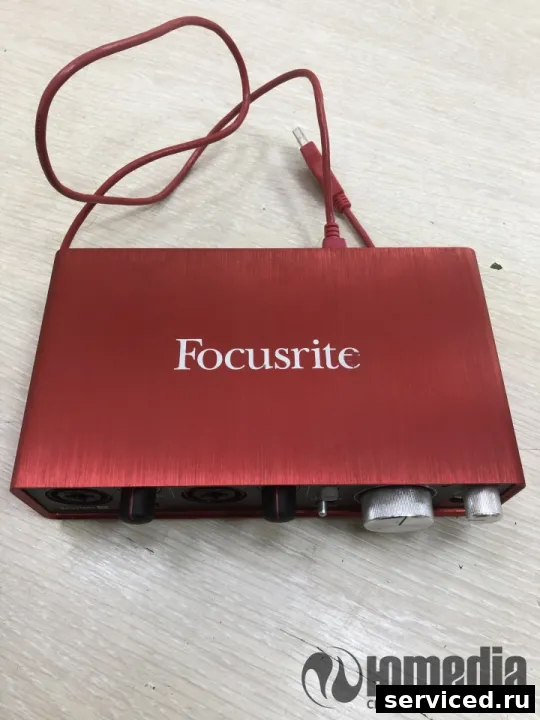 Звуковые карты Focusrite scarlett 2i2