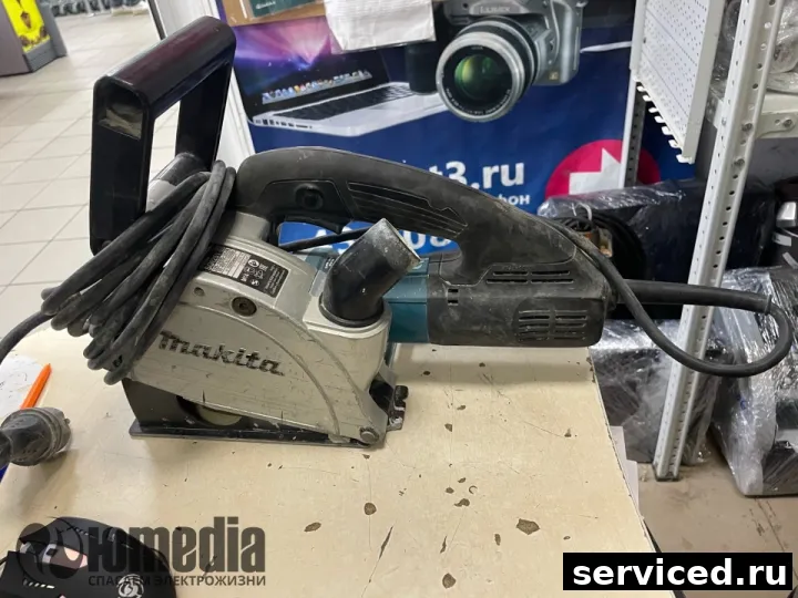 Штроборез Makita SG1251