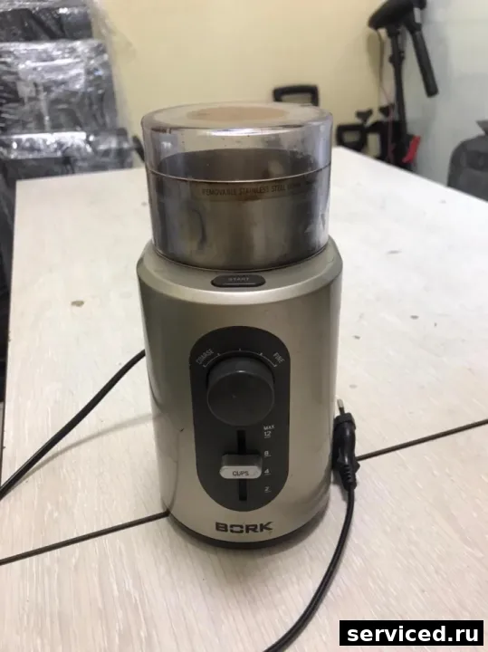 Кофемолка Bork CG700