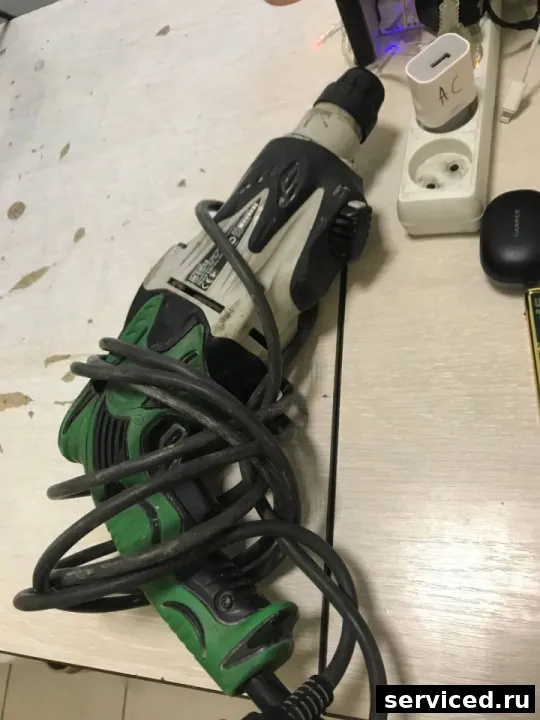 Перфоратор Hitachi DH 24PC3