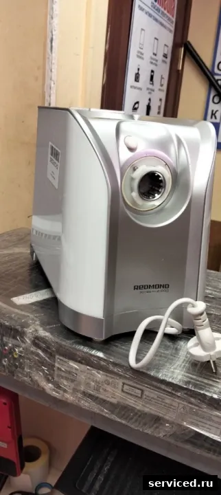 Мясорубка REDMOND RMG-1203-8